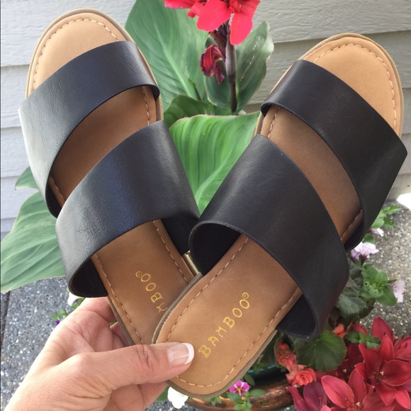 SHAYNN Asymmetrical Double StrapFlat - Picture 3 of 5